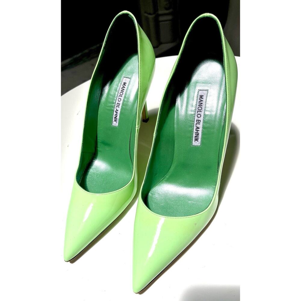 Manolo Blahnik Neon Pastel Green Pumps Heels 39 1/2 Thin Tall Square Stick Heel